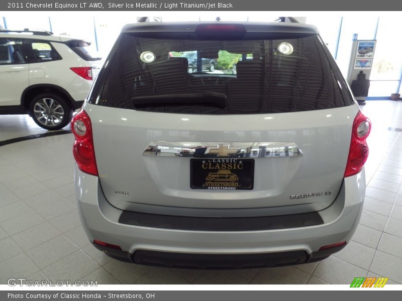 Silver Ice Metallic / Light Titanium/Jet Black 2011 Chevrolet Equinox LT AWD