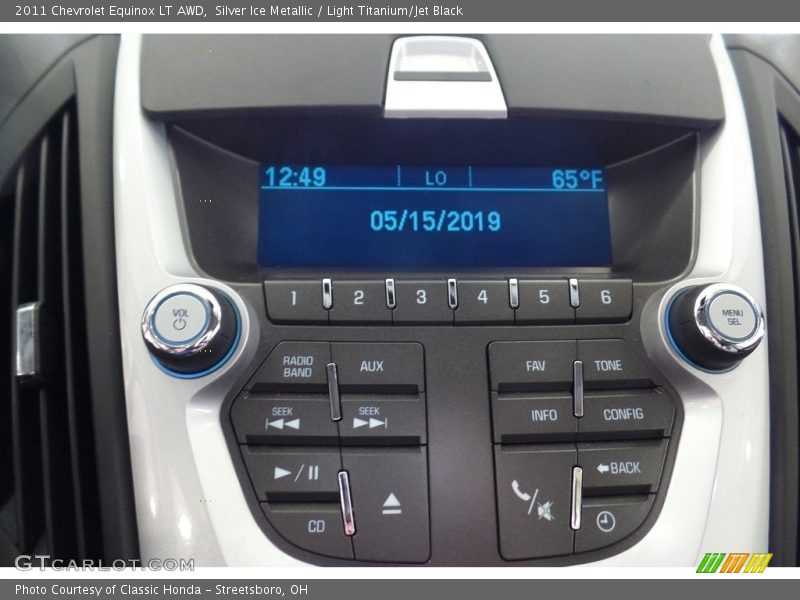 Silver Ice Metallic / Light Titanium/Jet Black 2011 Chevrolet Equinox LT AWD