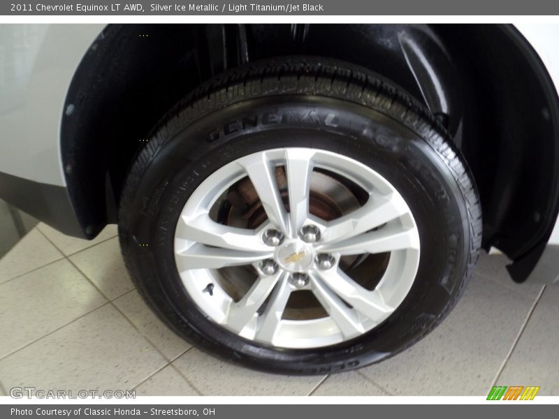 Silver Ice Metallic / Light Titanium/Jet Black 2011 Chevrolet Equinox LT AWD