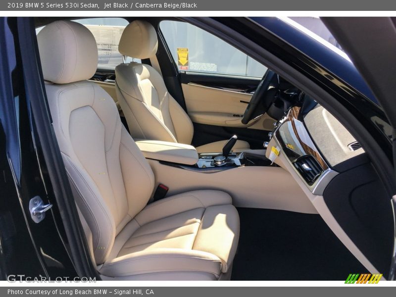 Jet Black / Canberra Beige/Black 2019 BMW 5 Series 530i Sedan
