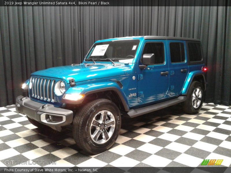 Bikini Pearl / Black 2019 Jeep Wrangler Unlimited Sahara 4x4
