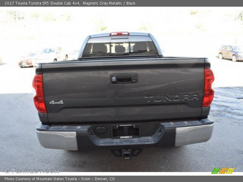 Magnetic Gray Metallic / Black 2017 Toyota Tundra SR5 Double Cab 4x4