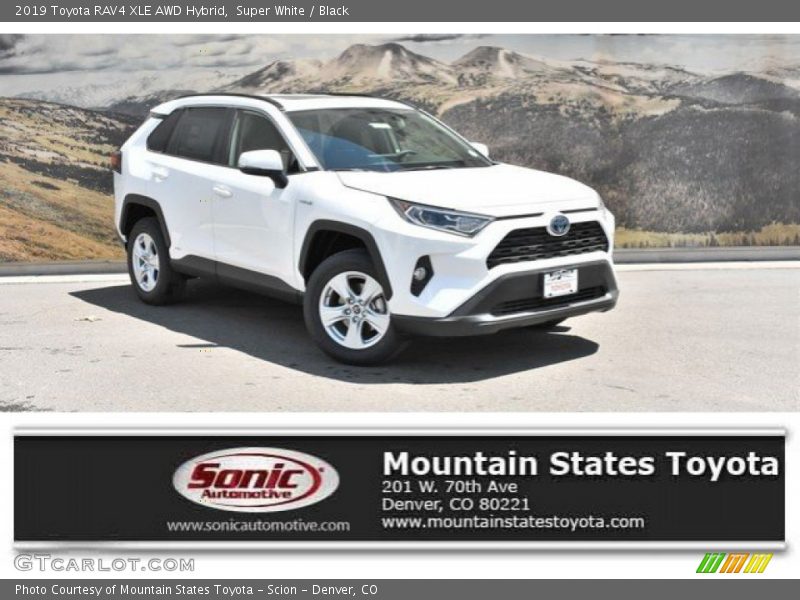 Super White / Black 2019 Toyota RAV4 XLE AWD Hybrid
