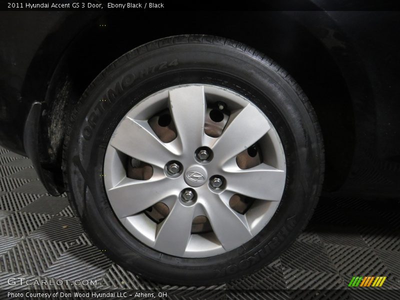 Ebony Black / Black 2011 Hyundai Accent GS 3 Door