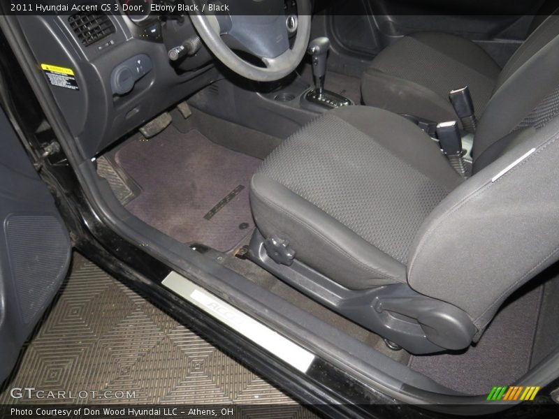 Ebony Black / Black 2011 Hyundai Accent GS 3 Door