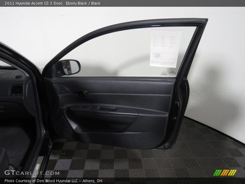 Ebony Black / Black 2011 Hyundai Accent GS 3 Door
