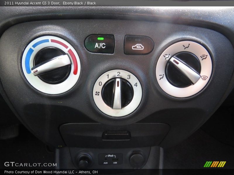 Ebony Black / Black 2011 Hyundai Accent GS 3 Door