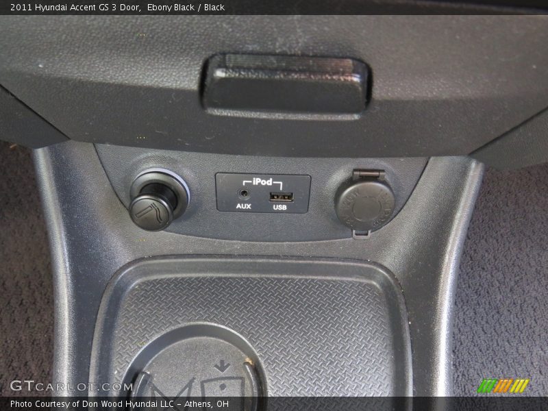 Ebony Black / Black 2011 Hyundai Accent GS 3 Door