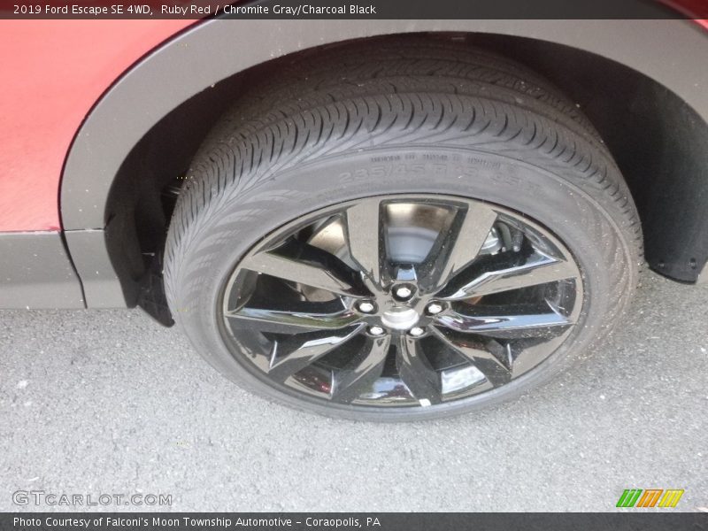 Ruby Red / Chromite Gray/Charcoal Black 2019 Ford Escape SE 4WD