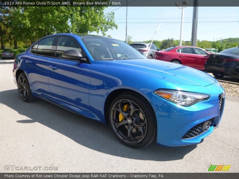 Front 3/4 View of 2019 Giulia Ti Sport AWD