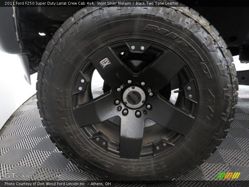 Ingot Silver Metallic / Black Two Tone Leather 2011 Ford F250 Super Duty Lariat Crew Cab 4x4