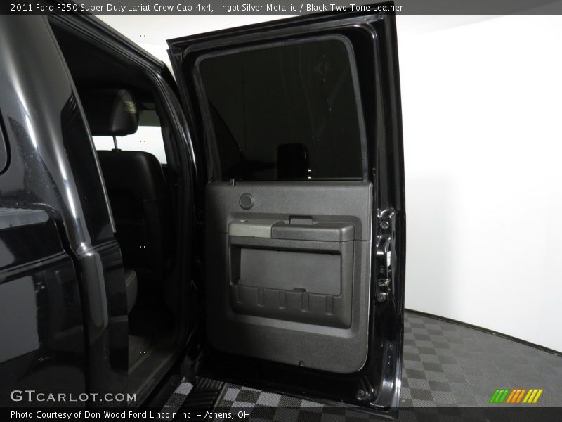 Ingot Silver Metallic / Black Two Tone Leather 2011 Ford F250 Super Duty Lariat Crew Cab 4x4