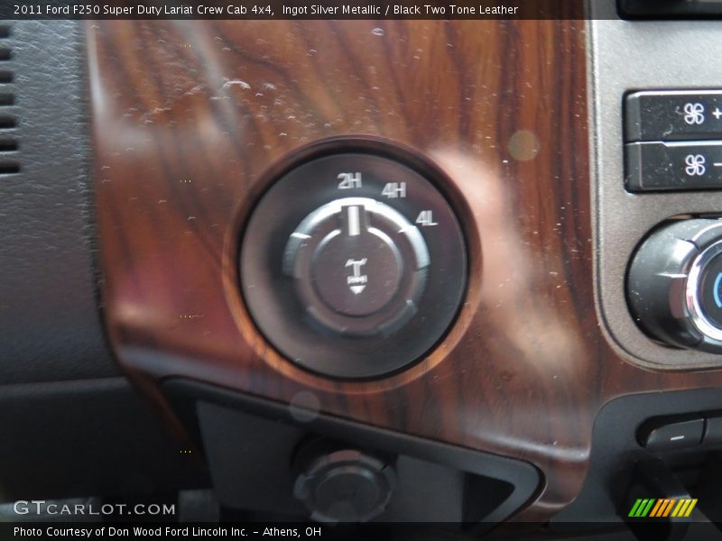 Ingot Silver Metallic / Black Two Tone Leather 2011 Ford F250 Super Duty Lariat Crew Cab 4x4