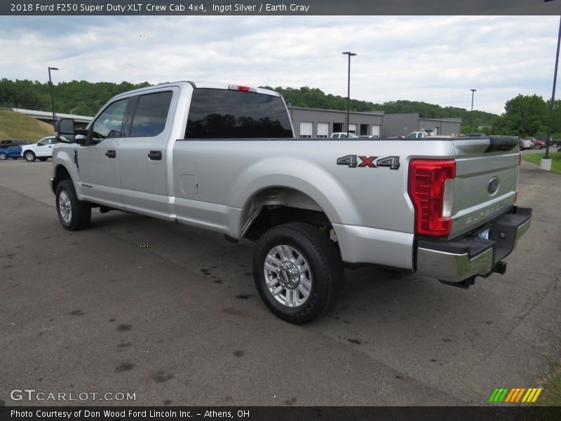 Ingot Silver / Earth Gray 2018 Ford F250 Super Duty XLT Crew Cab 4x4