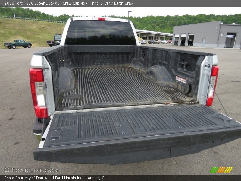 Ingot Silver / Earth Gray 2018 Ford F250 Super Duty XLT Crew Cab 4x4