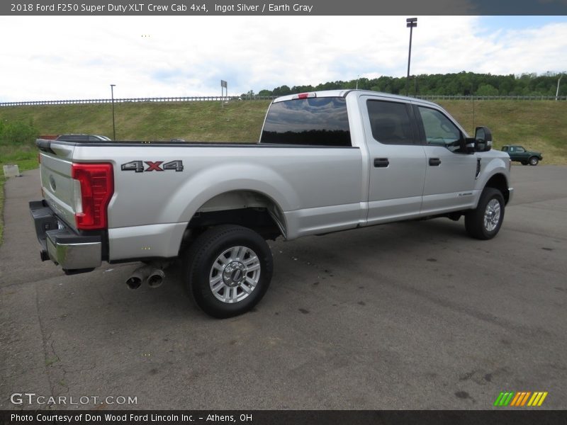 Ingot Silver / Earth Gray 2018 Ford F250 Super Duty XLT Crew Cab 4x4