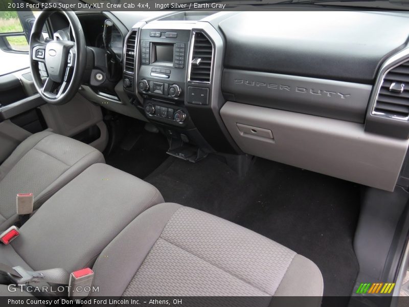 Ingot Silver / Earth Gray 2018 Ford F250 Super Duty XLT Crew Cab 4x4