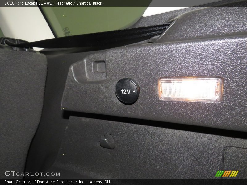 Magnetic / Charcoal Black 2018 Ford Escape SE 4WD