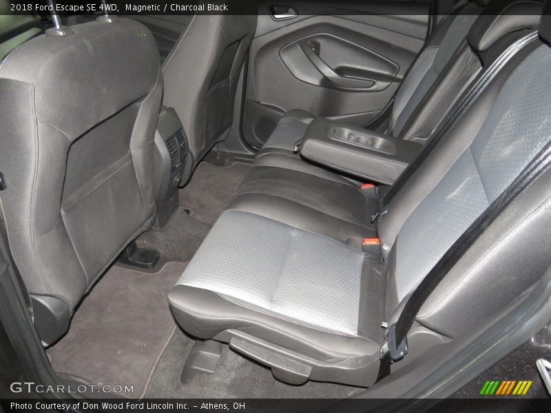 Magnetic / Charcoal Black 2018 Ford Escape SE 4WD