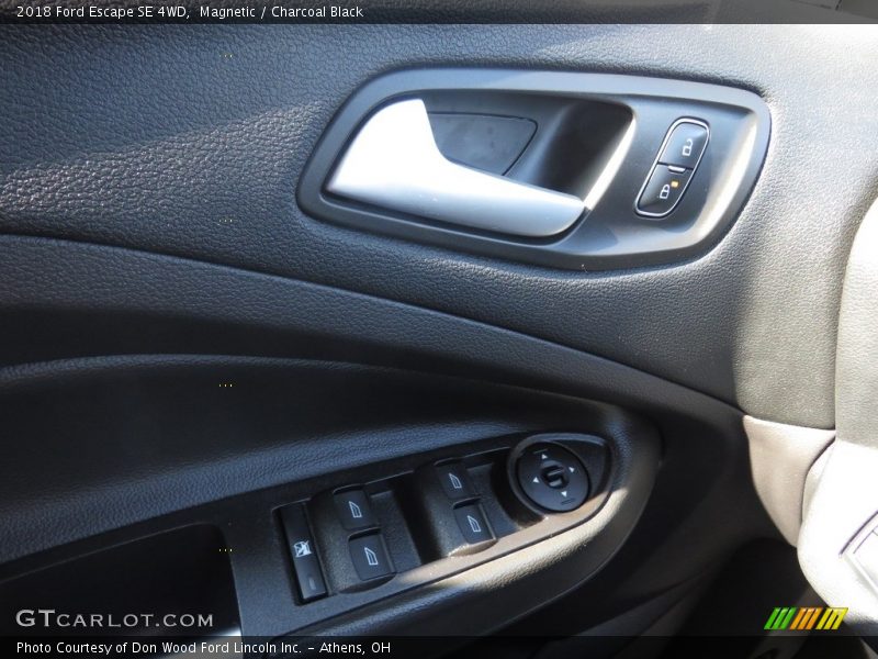Magnetic / Charcoal Black 2018 Ford Escape SE 4WD