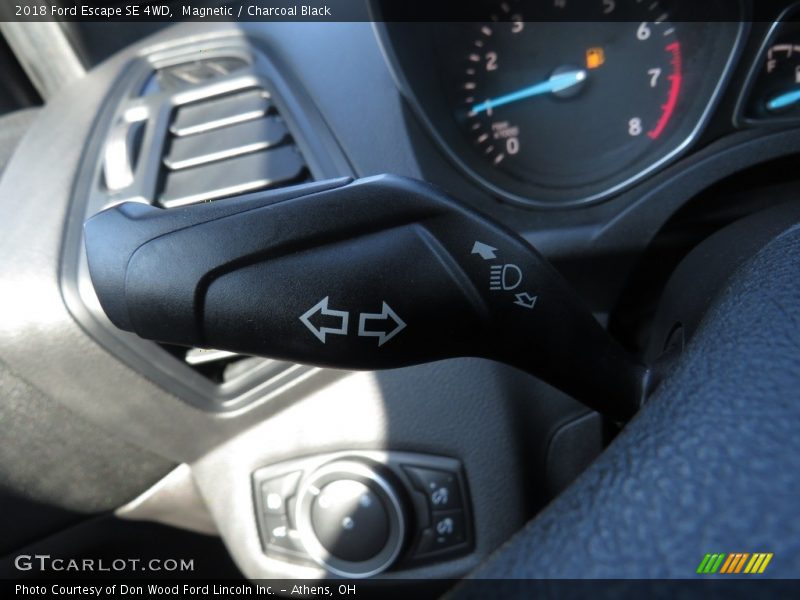 Magnetic / Charcoal Black 2018 Ford Escape SE 4WD
