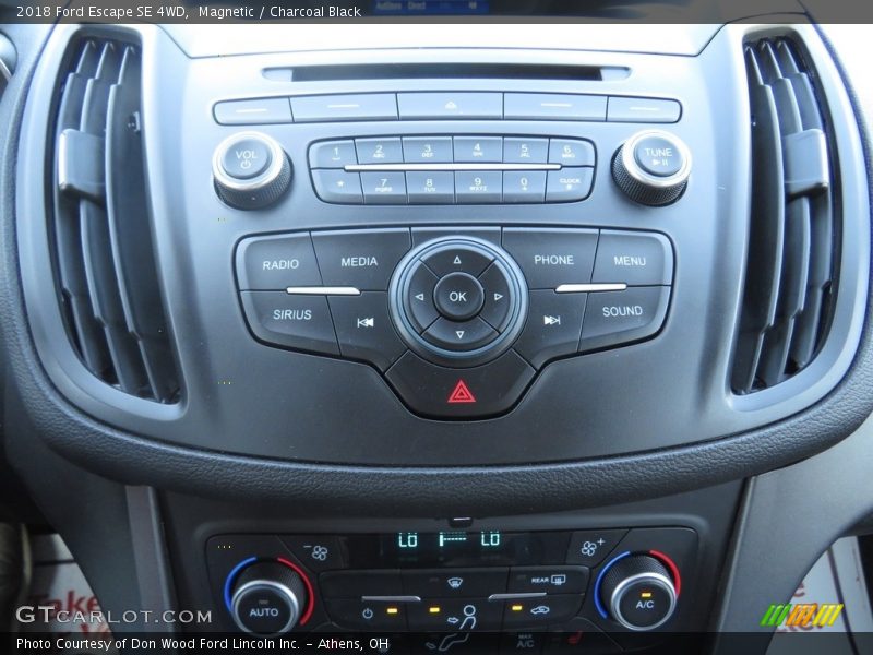 Magnetic / Charcoal Black 2018 Ford Escape SE 4WD