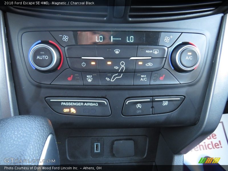 Magnetic / Charcoal Black 2018 Ford Escape SE 4WD