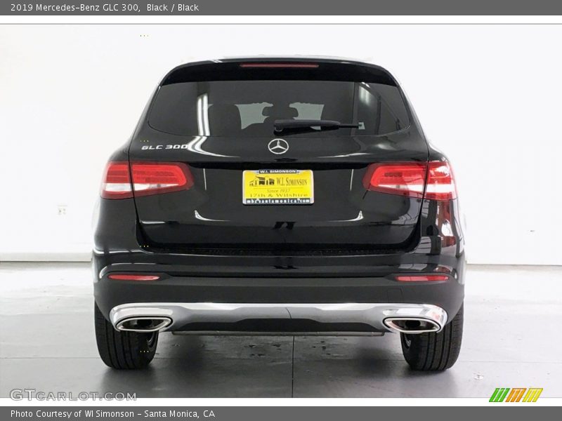 Black / Black 2019 Mercedes-Benz GLC 300