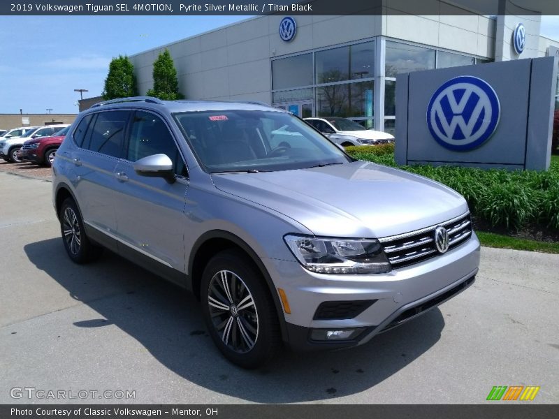 Pyrite Silver Metallic / Titan Black 2019 Volkswagen Tiguan SEL 4MOTION