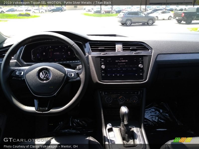 Pyrite Silver Metallic / Titan Black 2019 Volkswagen Tiguan SEL 4MOTION