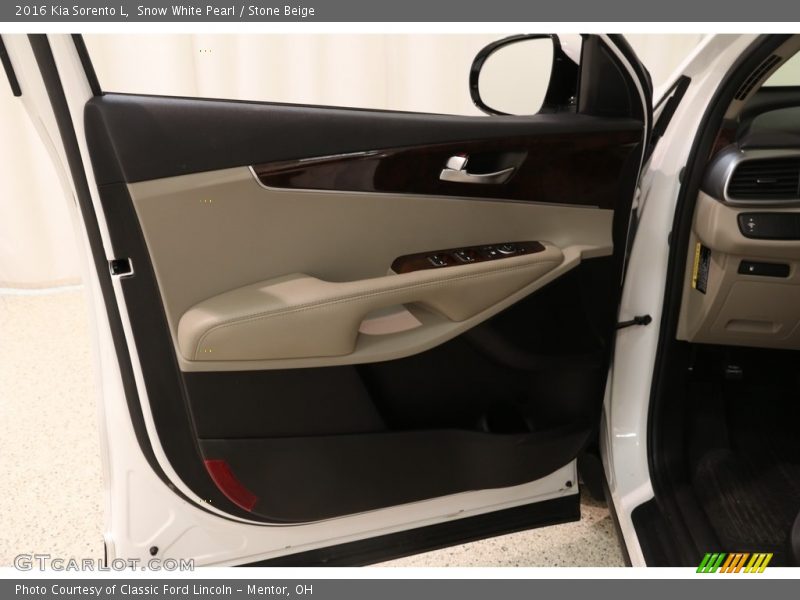 Snow White Pearl / Stone Beige 2016 Kia Sorento L