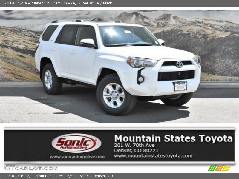Super White / Black 2019 Toyota 4Runner SR5 Premium 4x4