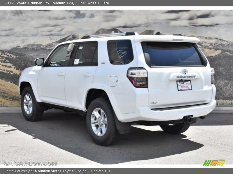 Super White / Black 2019 Toyota 4Runner SR5 Premium 4x4