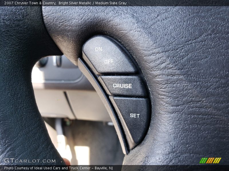 Bright Silver Metallic / Medium Slate Gray 2007 Chrysler Town & Country