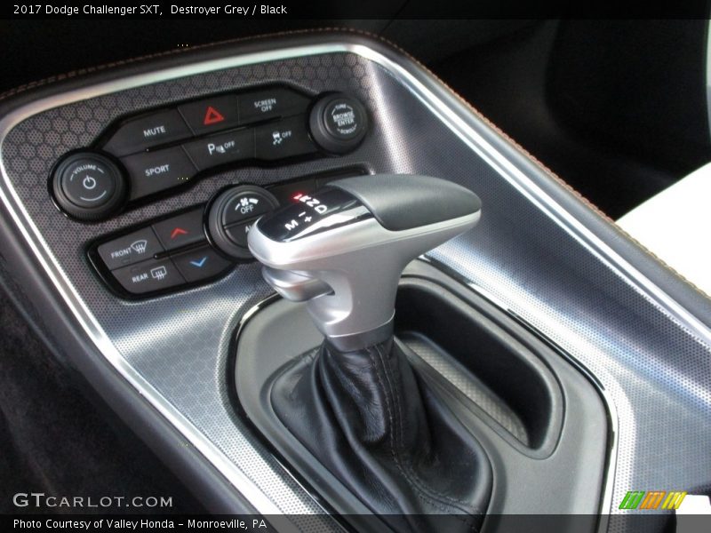 Destroyer Grey / Black 2017 Dodge Challenger SXT