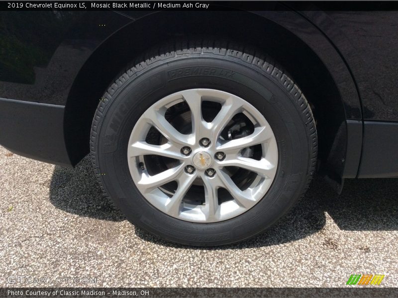 Mosaic Black Metallic / Medium Ash Gray 2019 Chevrolet Equinox LS