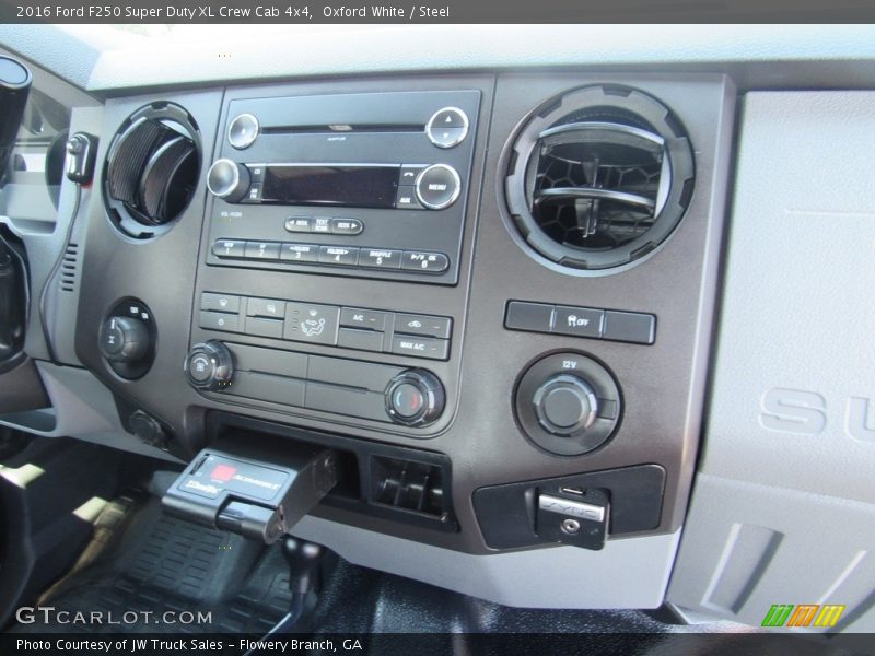 Oxford White / Steel 2016 Ford F250 Super Duty XL Crew Cab 4x4