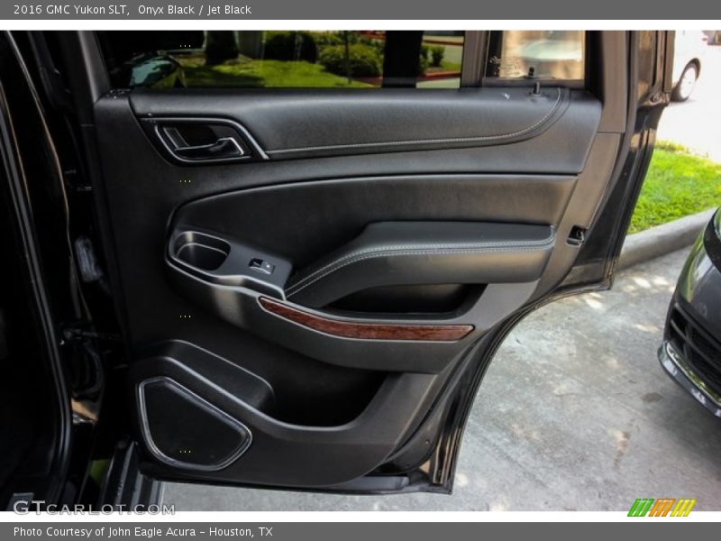 Onyx Black / Jet Black 2016 GMC Yukon SLT