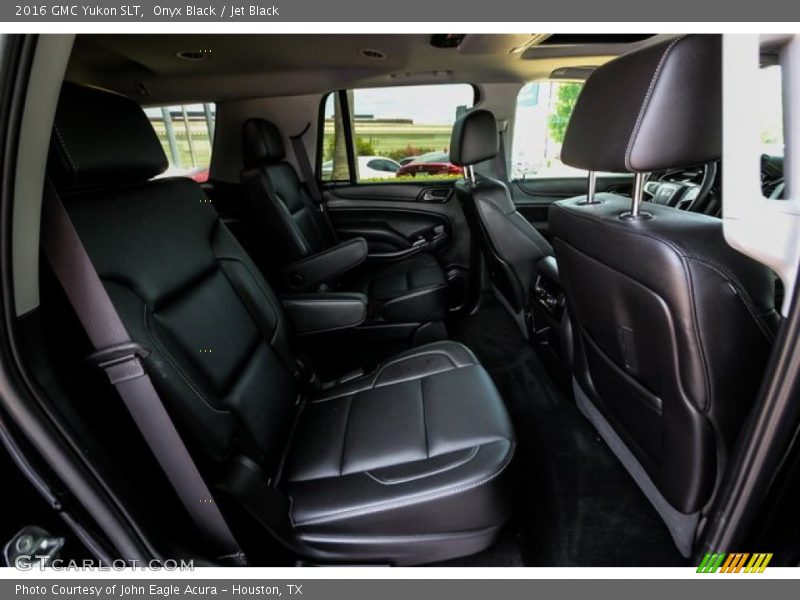 Onyx Black / Jet Black 2016 GMC Yukon SLT