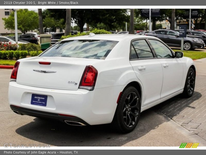 Bright White / Smoke/Black 2019 Chrysler 300 S