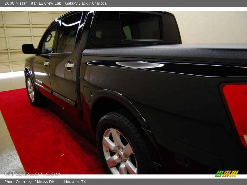 Galaxy Black / Charcoal 2008 Nissan Titan LE Crew Cab