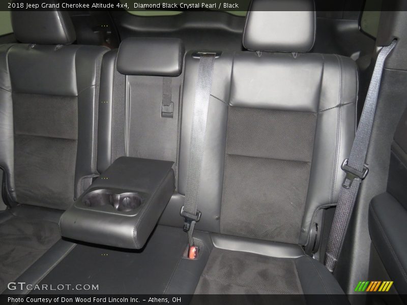 Diamond Black Crystal Pearl / Black 2018 Jeep Grand Cherokee Altitude 4x4