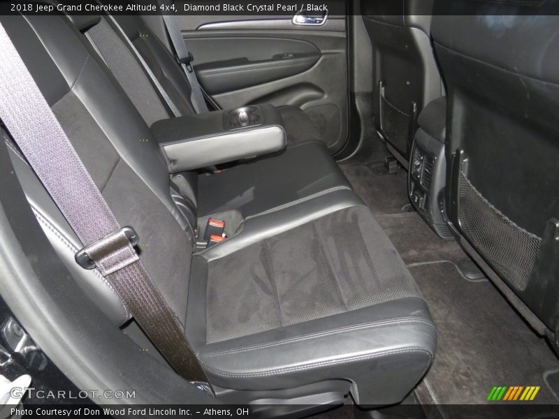Diamond Black Crystal Pearl / Black 2018 Jeep Grand Cherokee Altitude 4x4