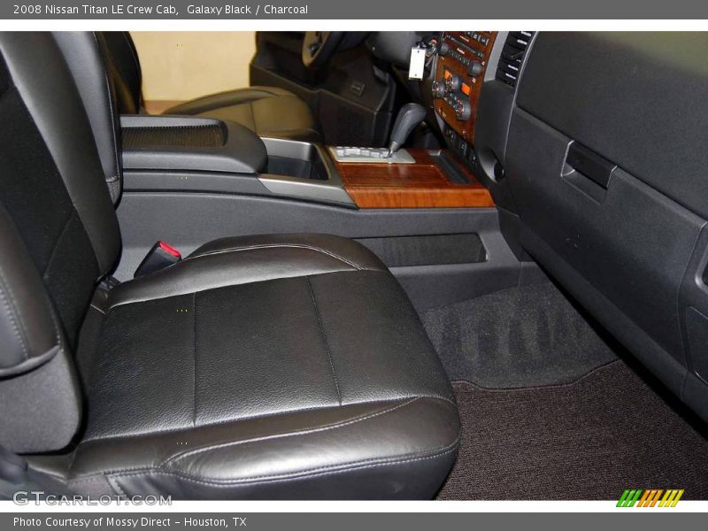 Galaxy Black / Charcoal 2008 Nissan Titan LE Crew Cab