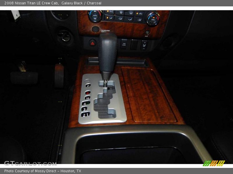 Galaxy Black / Charcoal 2008 Nissan Titan LE Crew Cab
