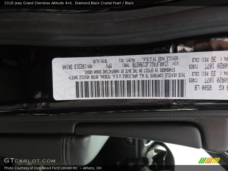 Diamond Black Crystal Pearl / Black 2018 Jeep Grand Cherokee Altitude 4x4