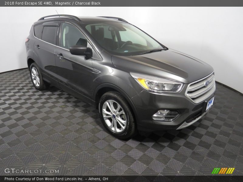 Magnetic / Charcoal Black 2018 Ford Escape SE 4WD