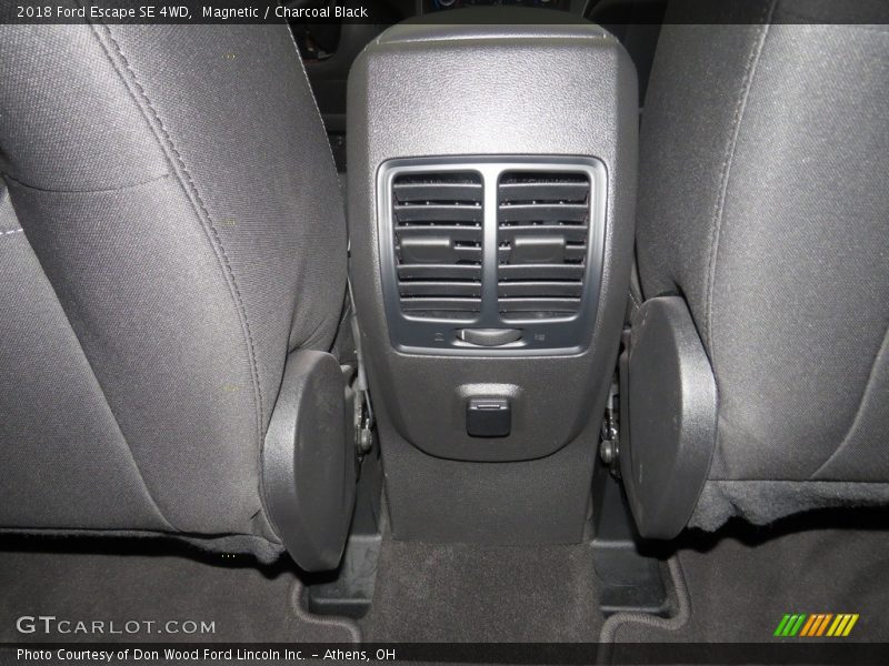 Magnetic / Charcoal Black 2018 Ford Escape SE 4WD