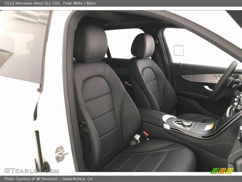 Polar White / Black 2019 Mercedes-Benz GLC 300