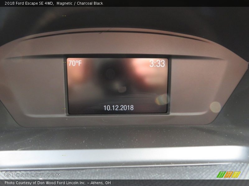 Magnetic / Charcoal Black 2018 Ford Escape SE 4WD